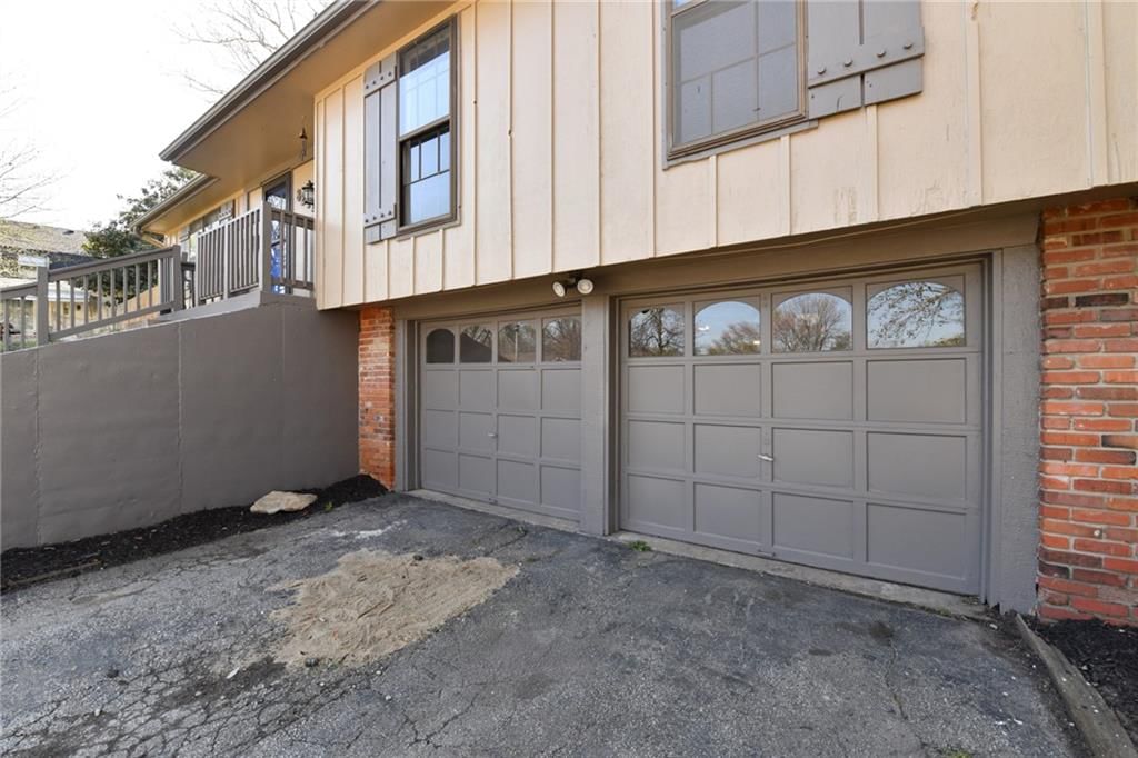 8211 W 57th Street — photo 39