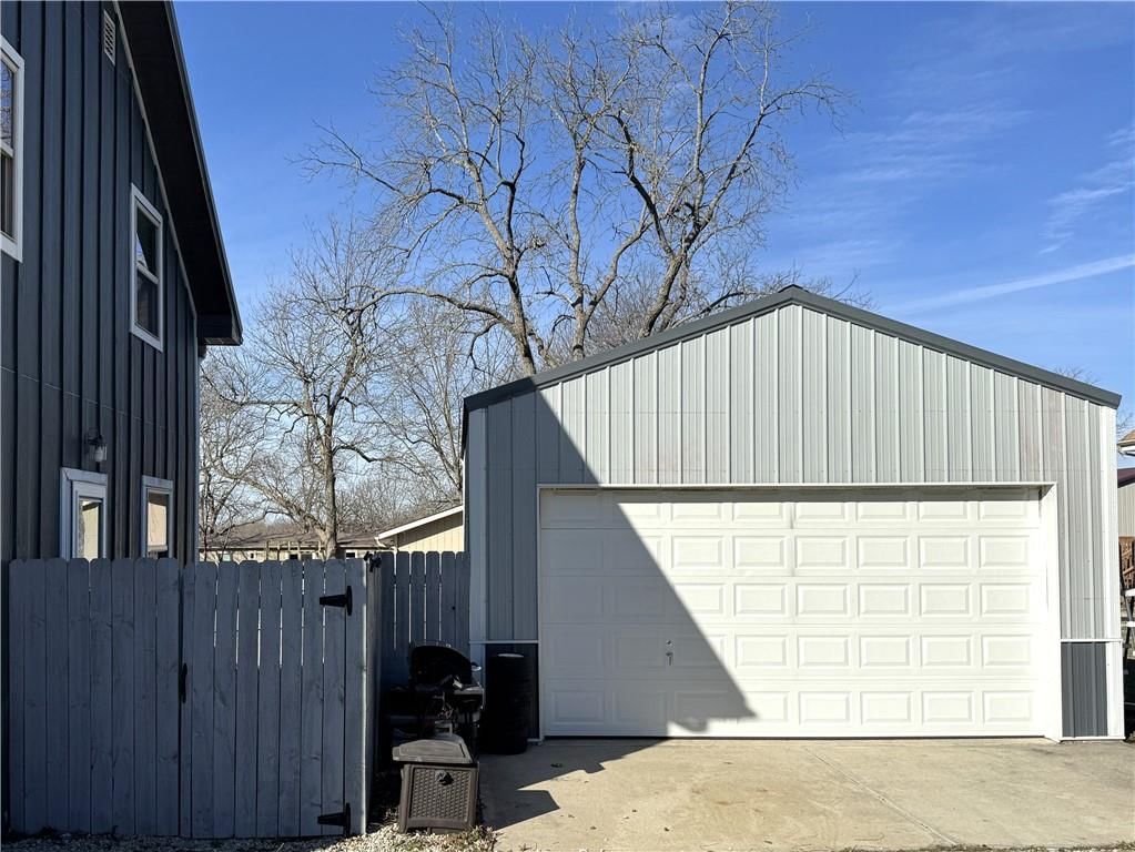 201 Timber Valley Drive — photo 4