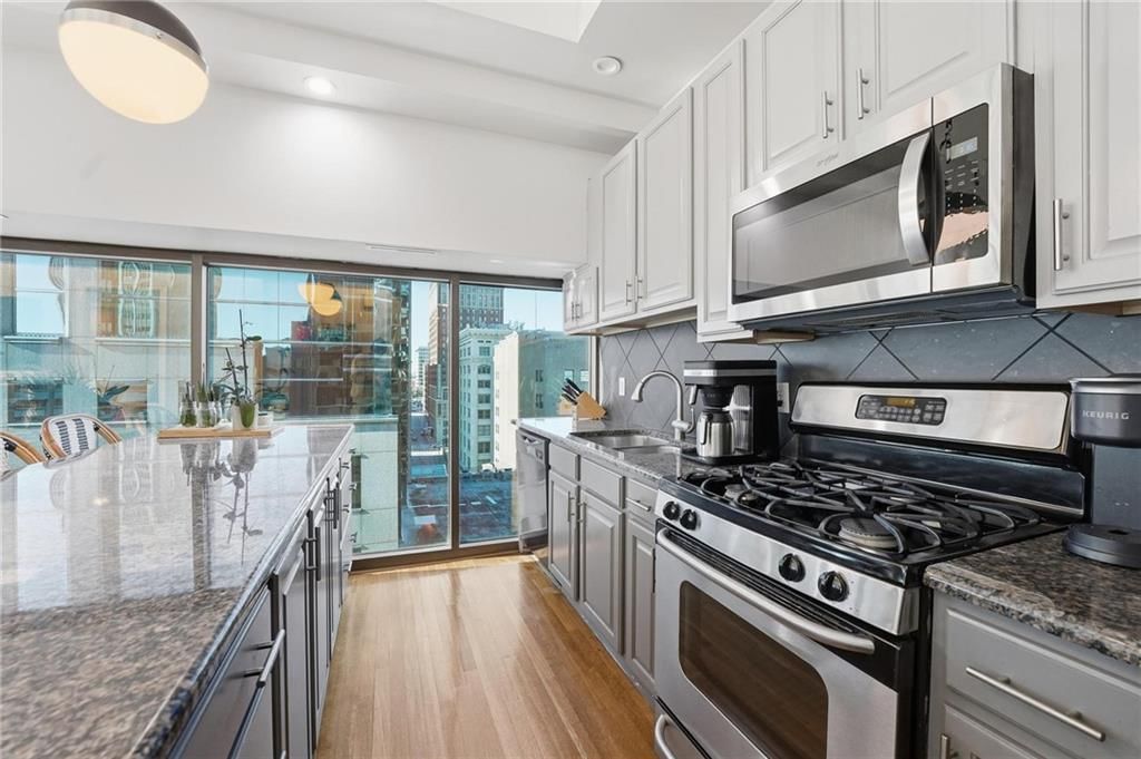 1101 Walnut Street — photo 10
