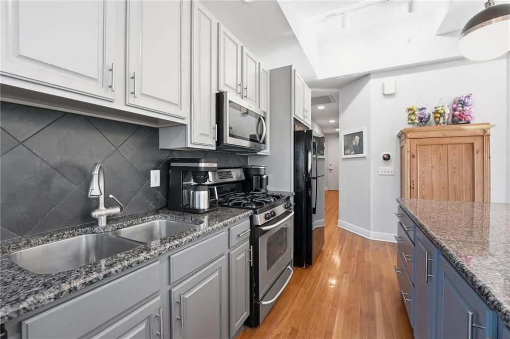 1101 Walnut Street — photo 11
