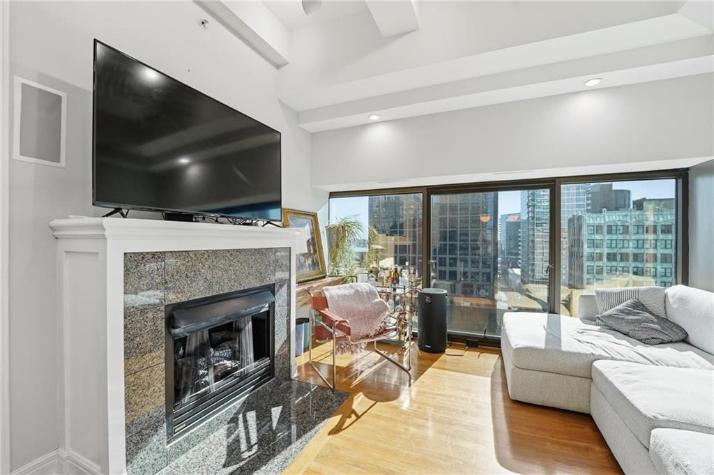 1101 Walnut Street — photo 16