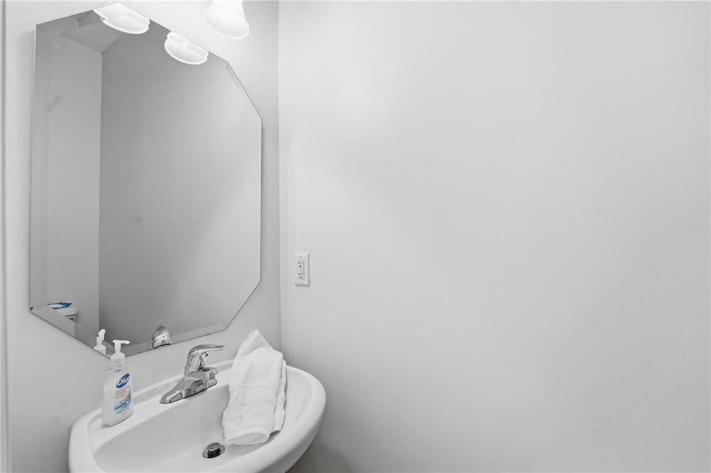 1101 Walnut Street — photo 25
