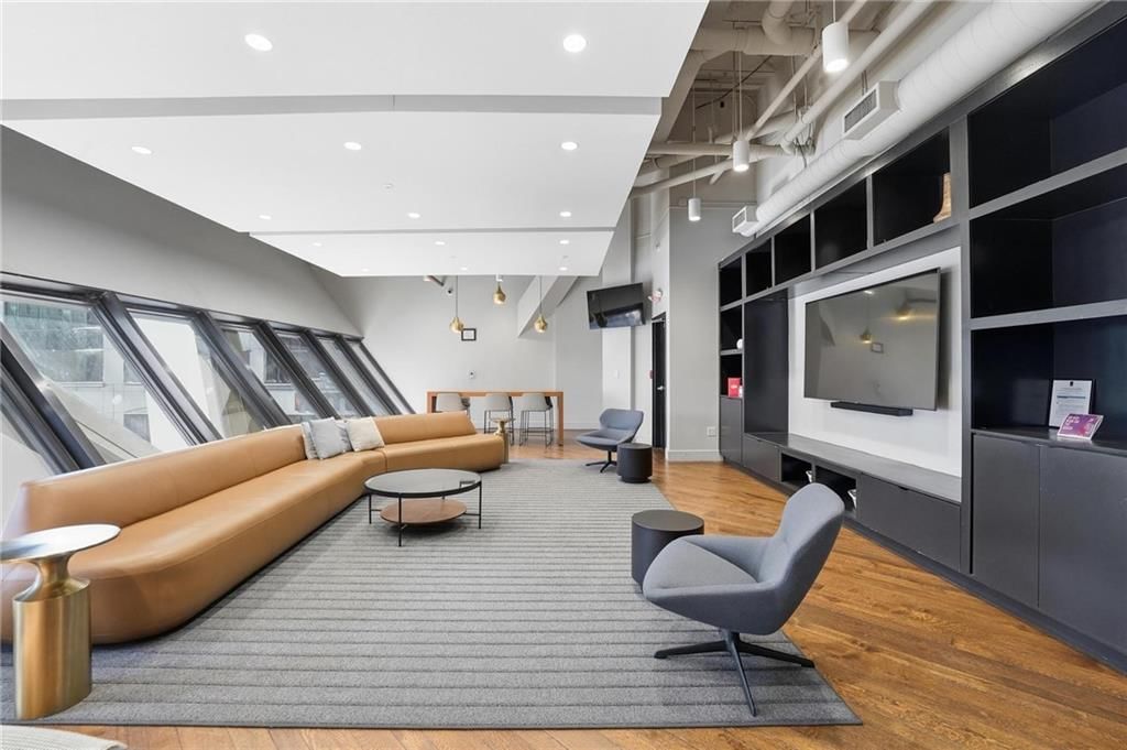 1101 Walnut Street — photo 35