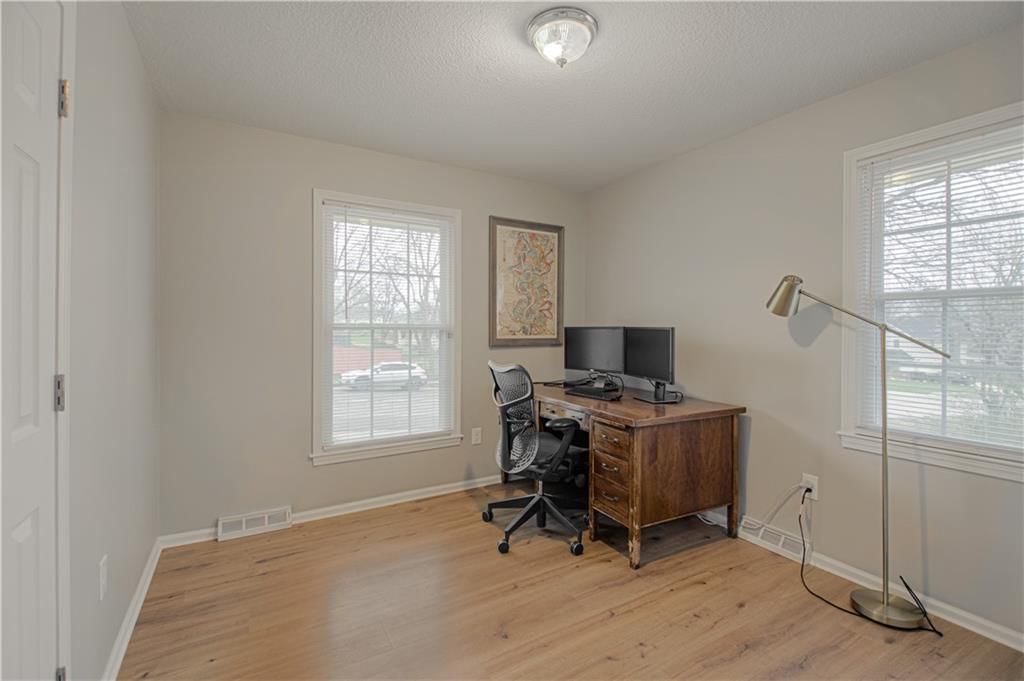 4916 S Shrank Drive — photo 17