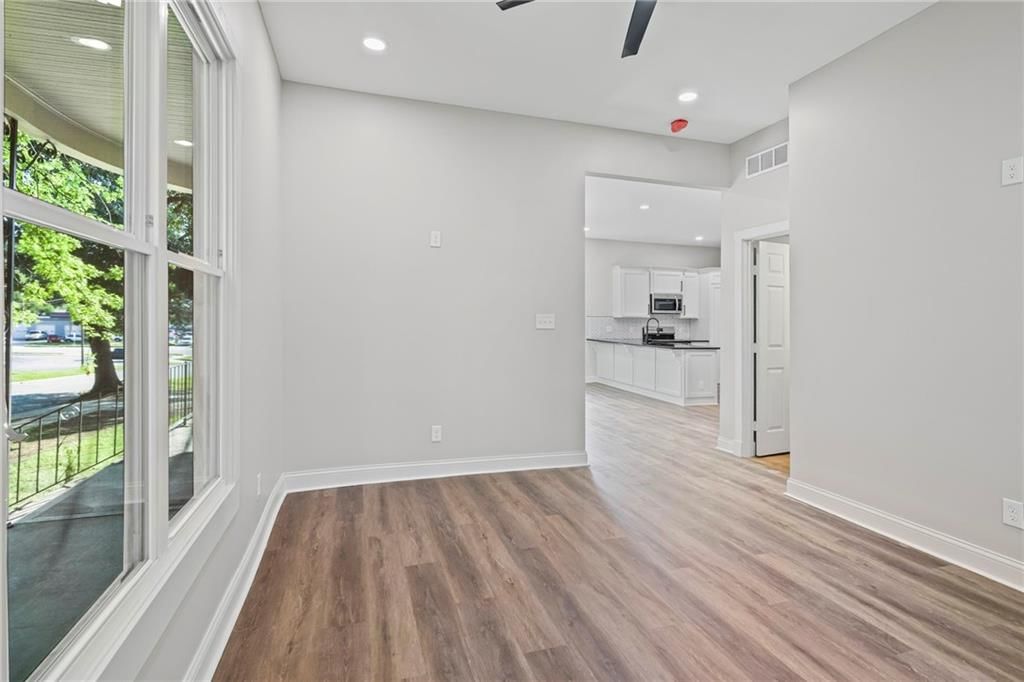 419 Linn Street — photo 18