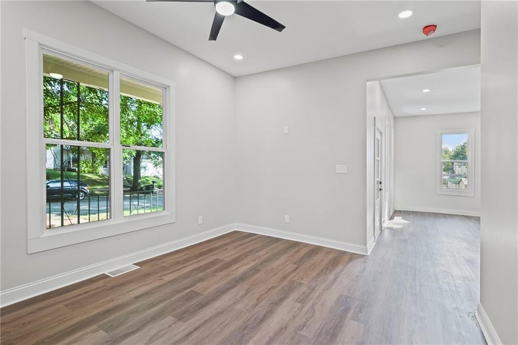 419 Linn Street — photo 21