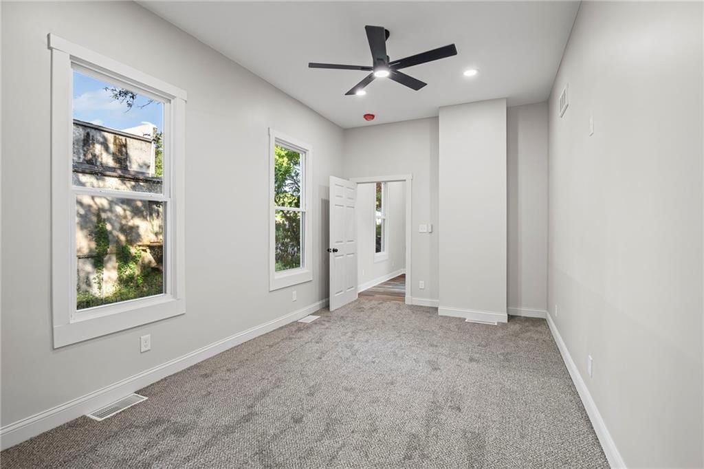 419 Linn Street — photo 24
