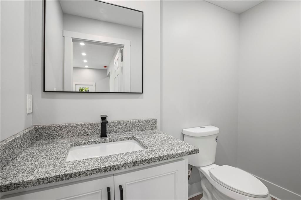 419 Linn Street — photo 29