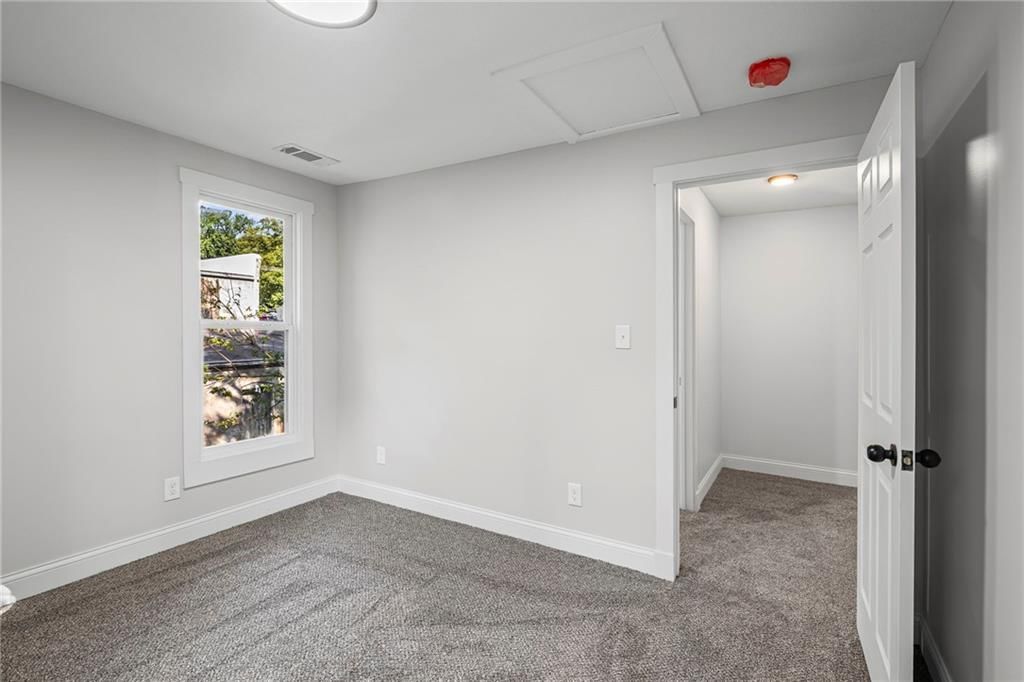 419 Linn Street — photo 31
