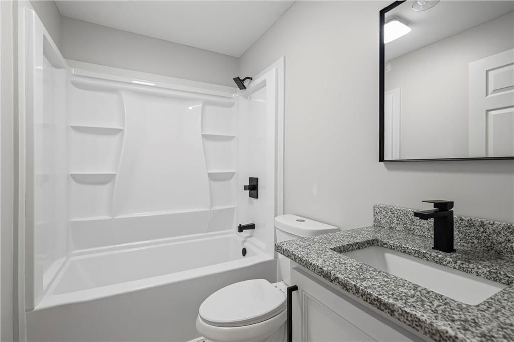 419 Linn Street — photo 32