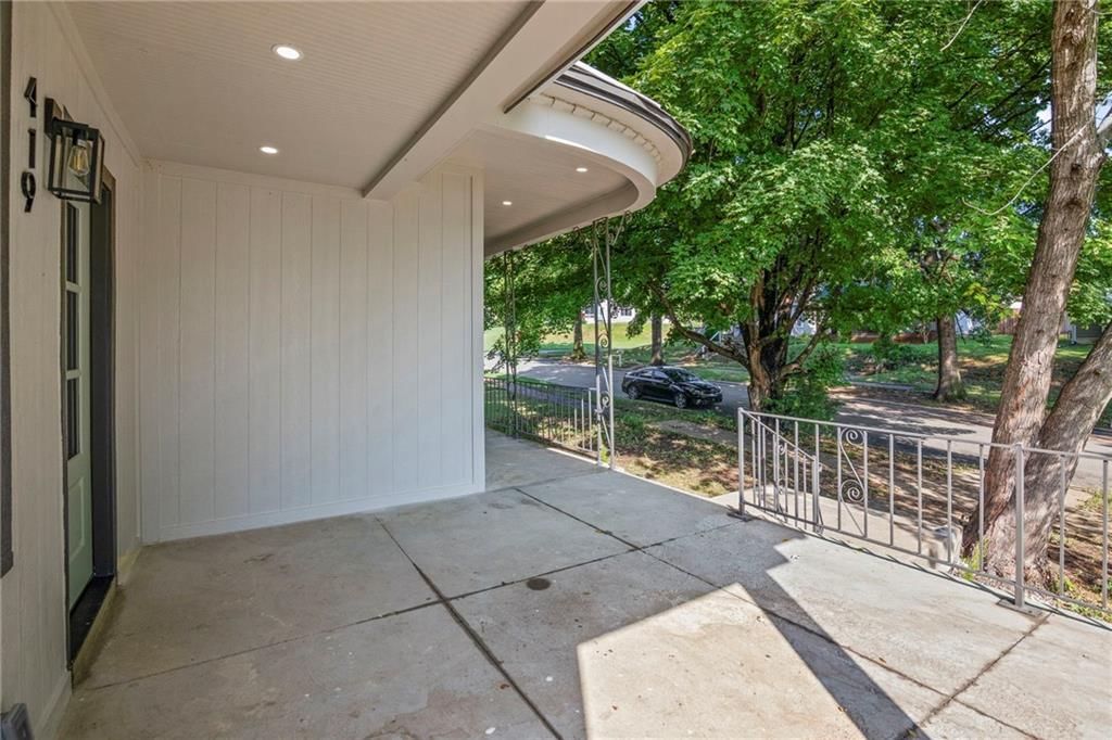 419 Linn Street — photo 43