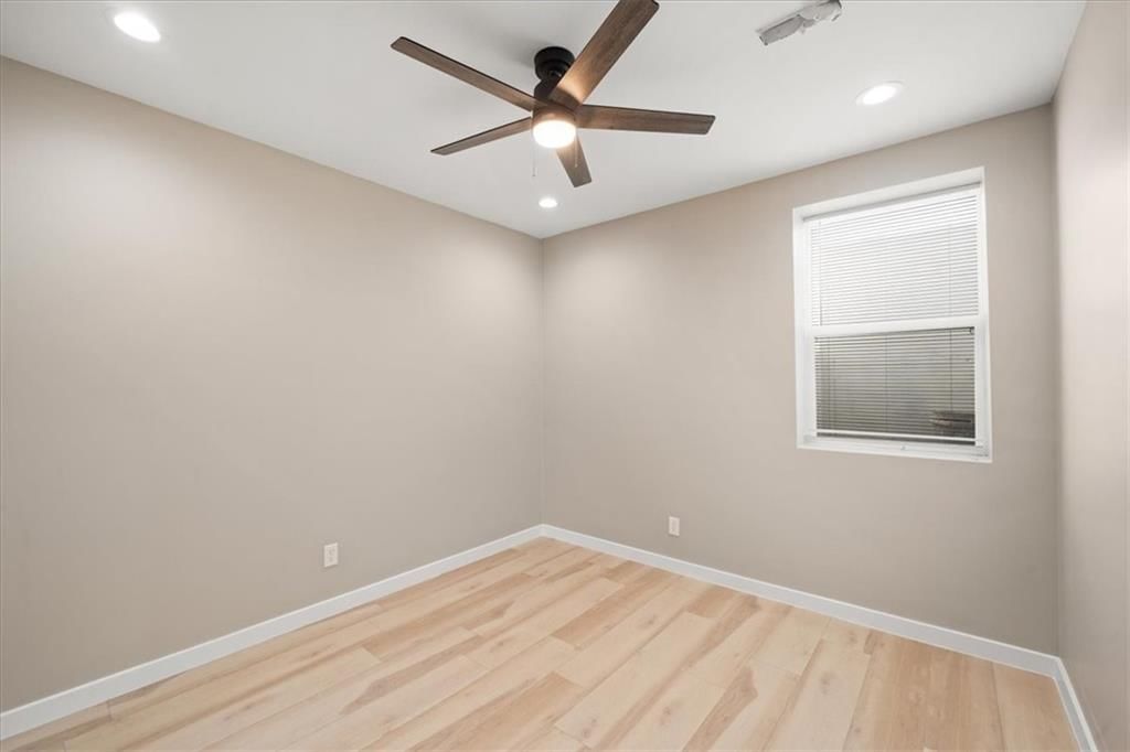 1017 Armstrong Avenue — photo 17
