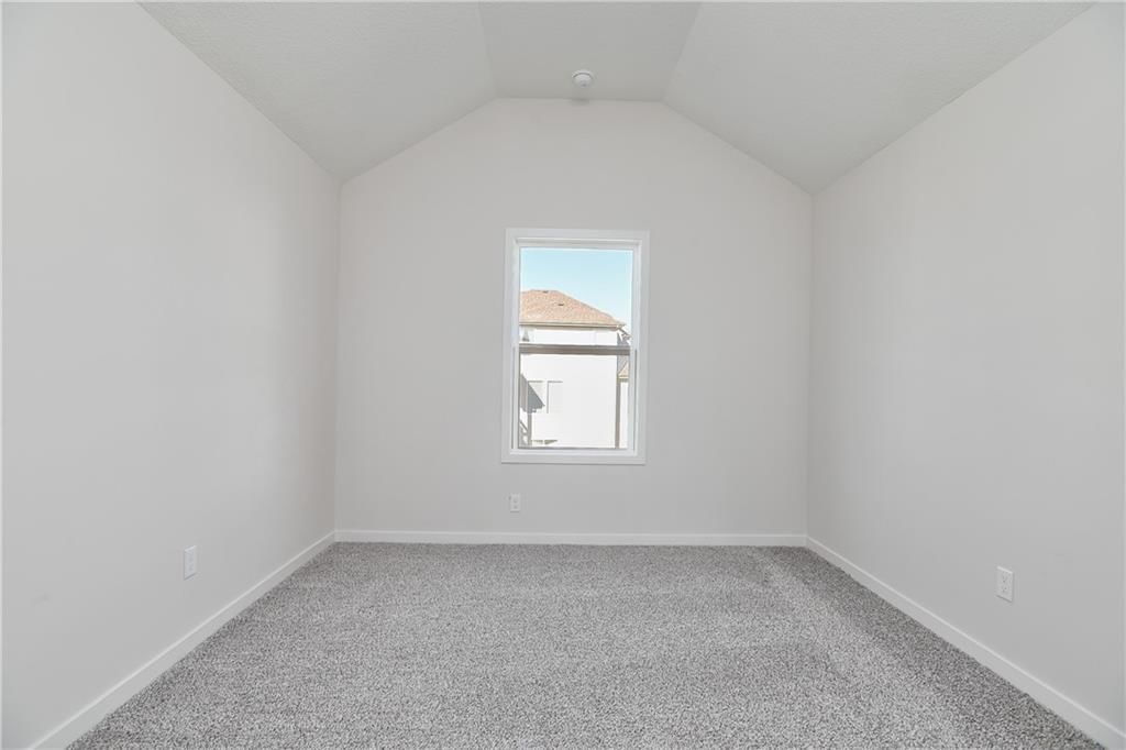 2740 W Park Street — photo 36
