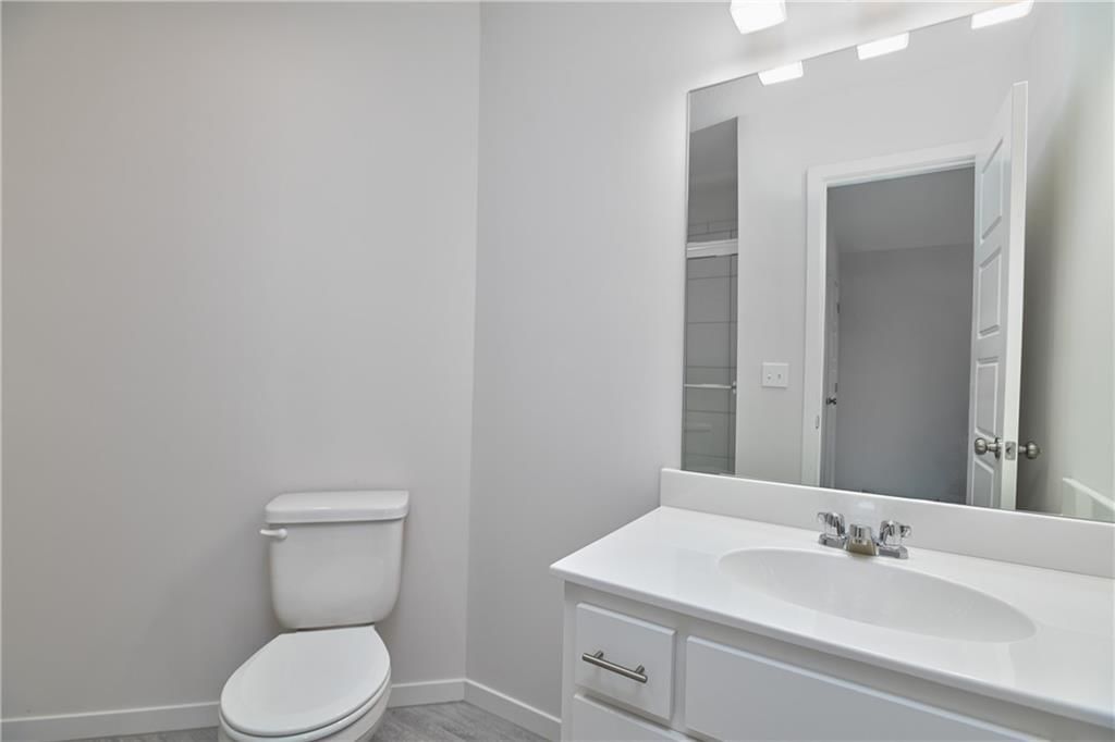 2740 W Park Street — photo 37
