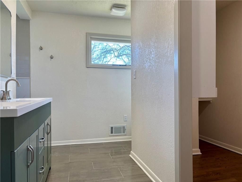 7236 Newton Drive — photo 12