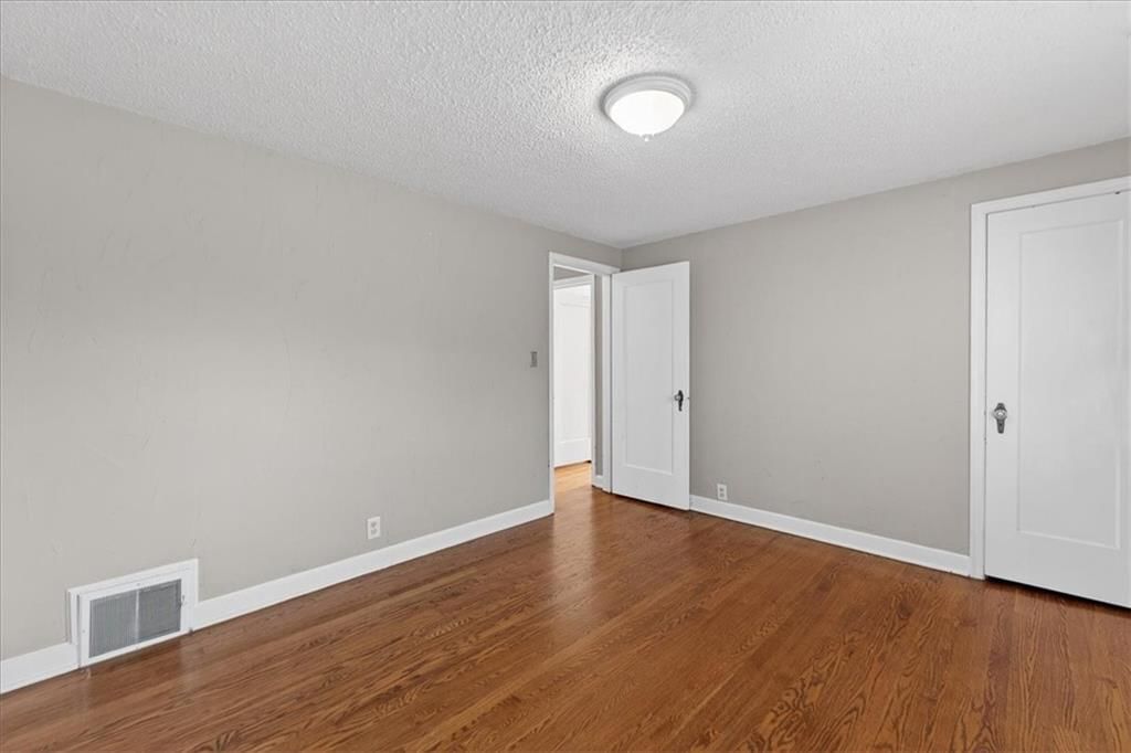 7339 Summit Street — photo 35