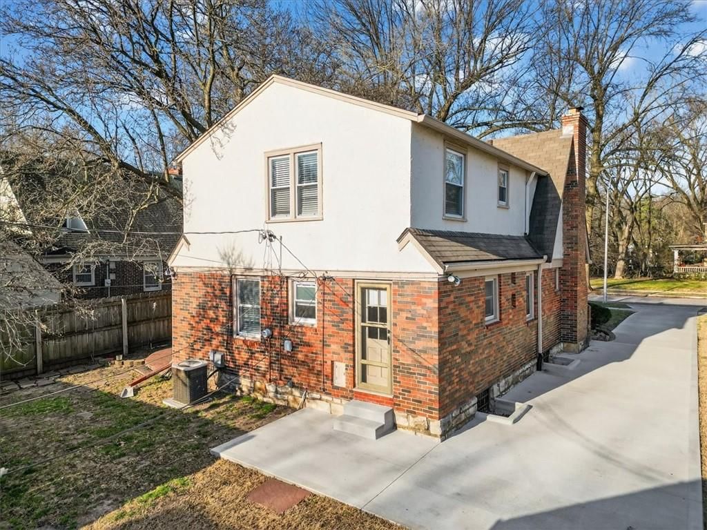 7339 Summit Street — photo 45