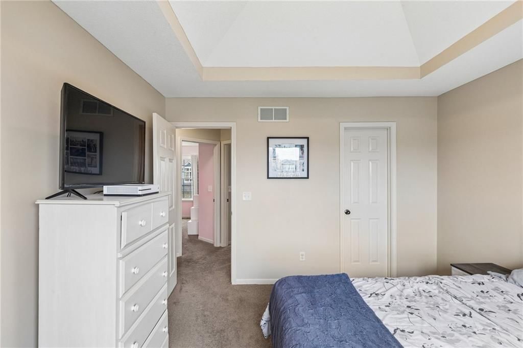 543 E Cheyenne Street — photo 13