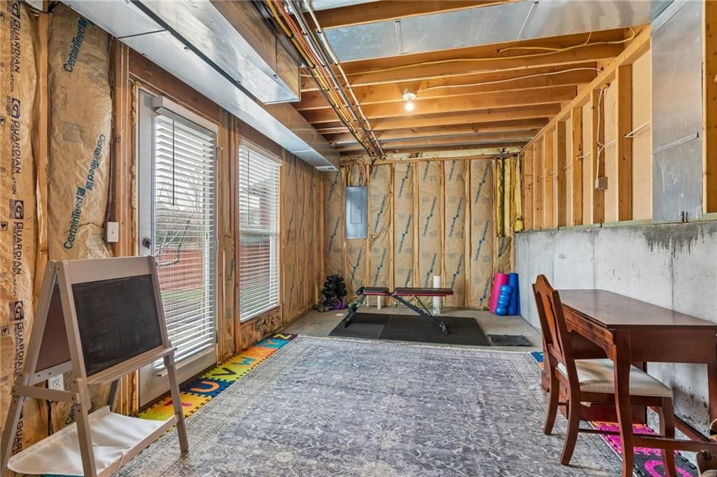 543 E Cheyenne Street — photo 23