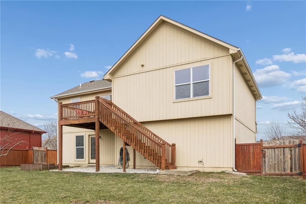 543 E Cheyenne Street — photo 25