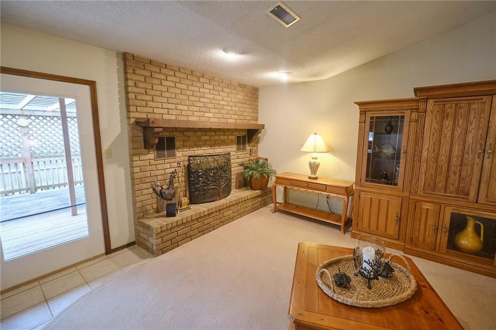 2614 S Stilwell Street — photo 6