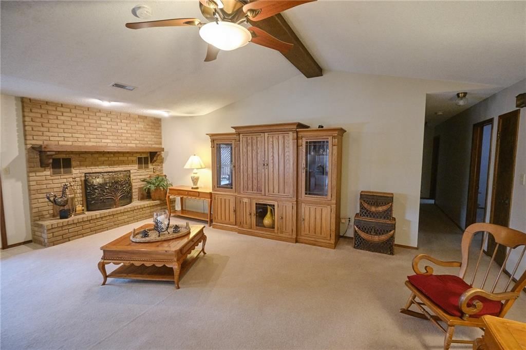 2614 S Stilwell Street — photo 7