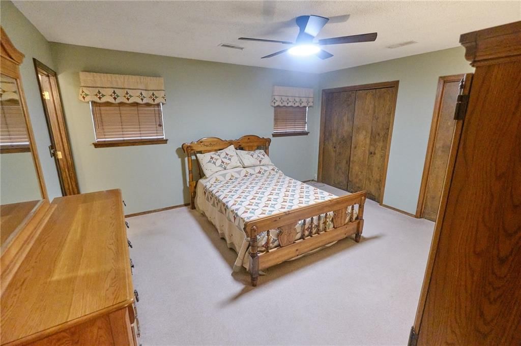 2614 S Stilwell Street — photo 26