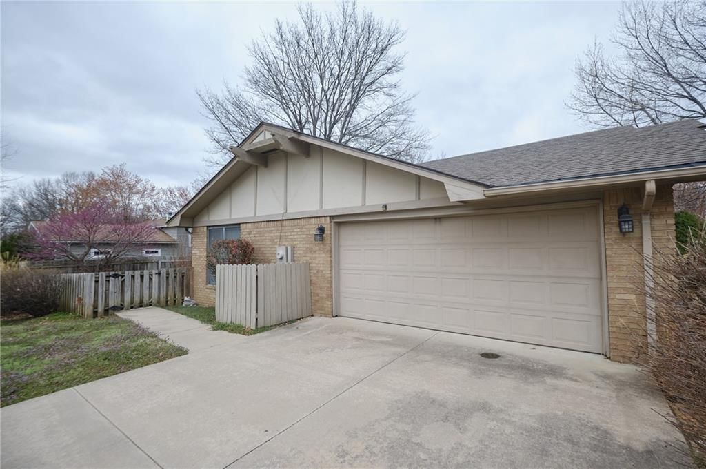 2614 S Stilwell Street — photo 46