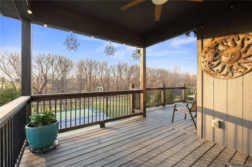 2120 Foxtail Drive — photo 29
