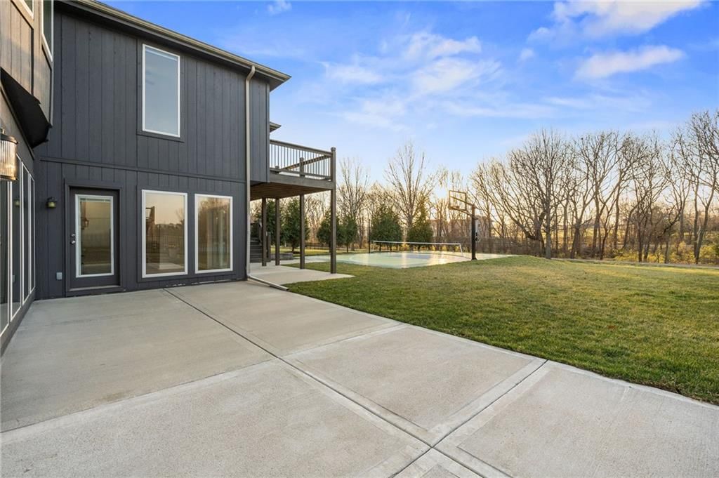 2120 Foxtail Drive — photo 31