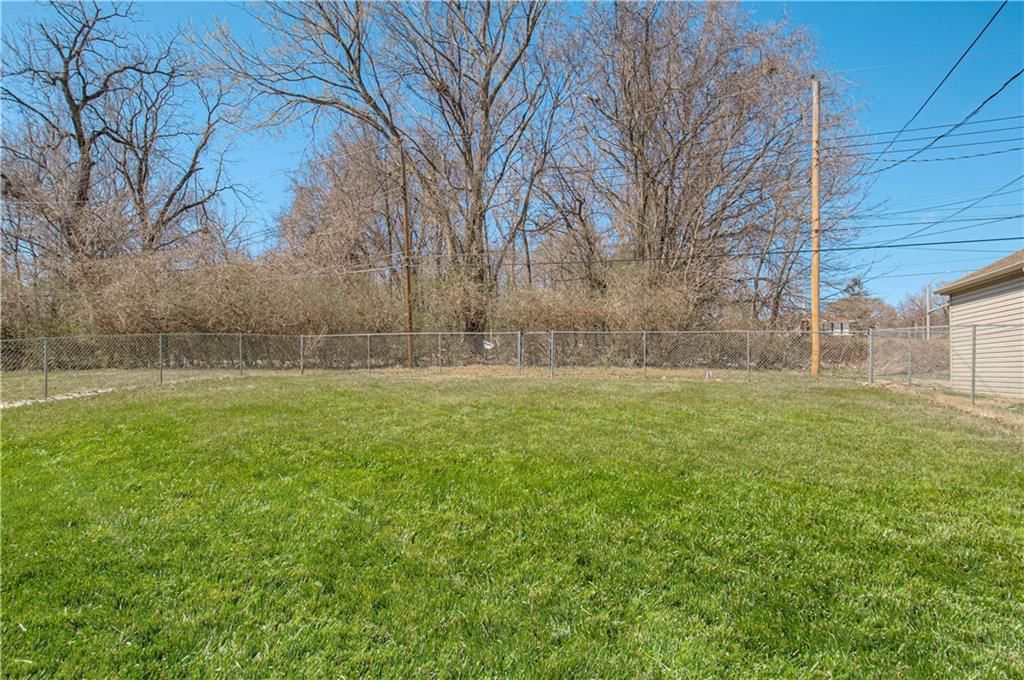 5732 NE Barnes Avenue — photo 27