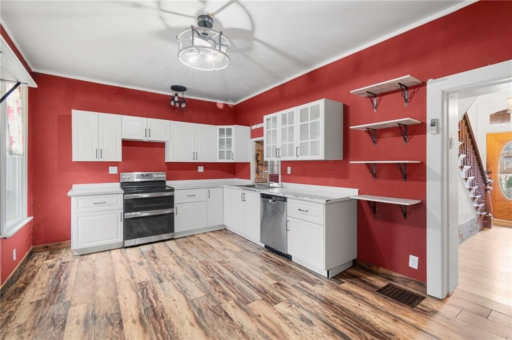 608 W Maple Street — photo 10