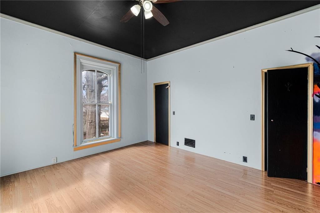 608 W Maple Street — photo 20