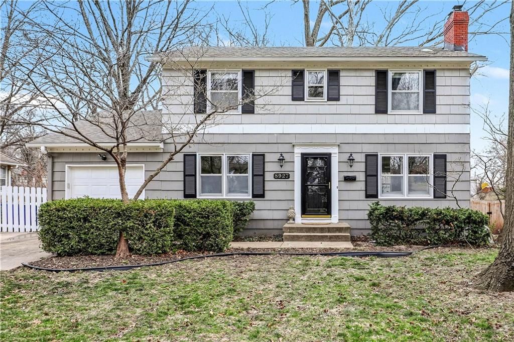 8927 Foster Lane, Overland Park, KS