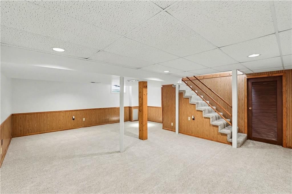 8927 Foster Lane — photo 30
