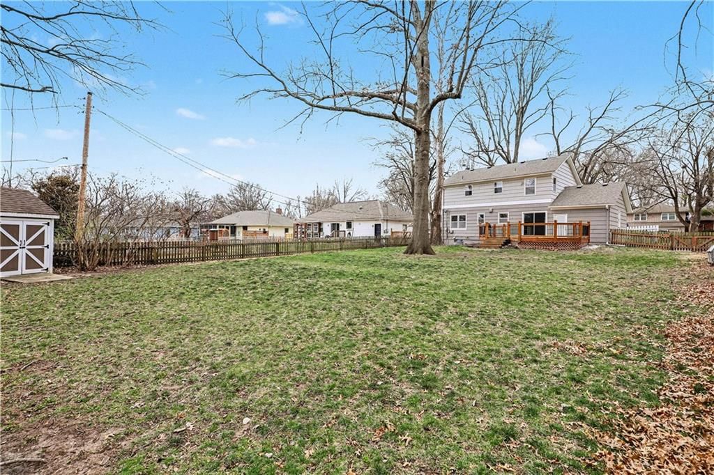 8927 Foster Lane — photo 35