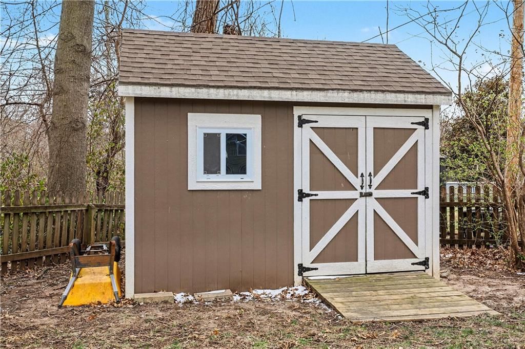 8927 Foster Lane — photo 36