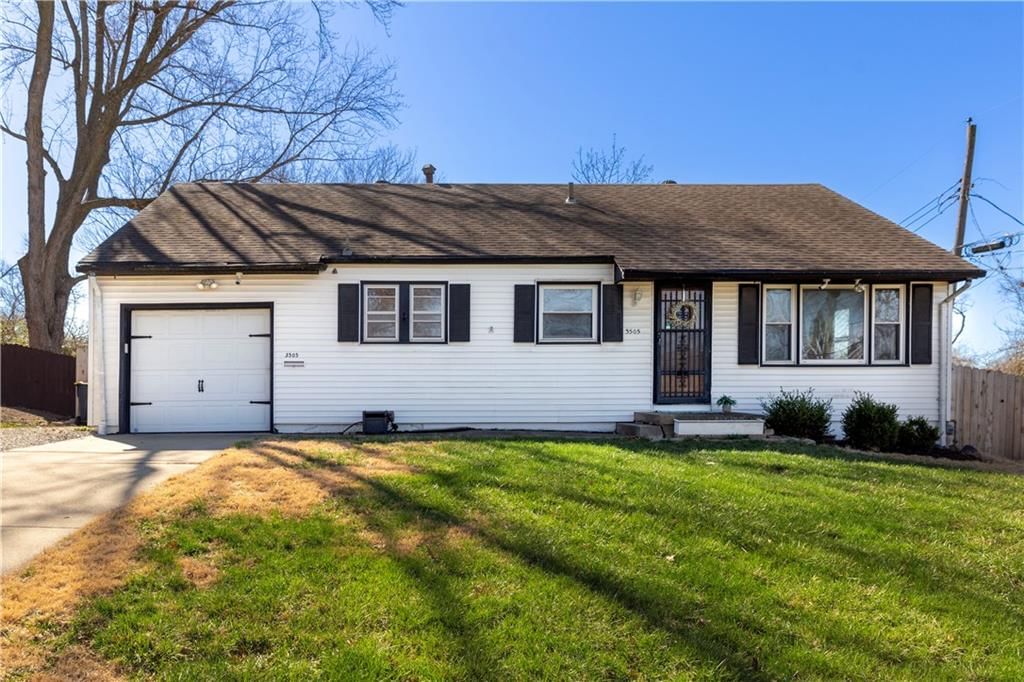 3505 Ruysser Road, Kansas City, MO