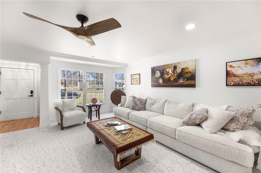 1018 Meadowbrook Road E — photo 6