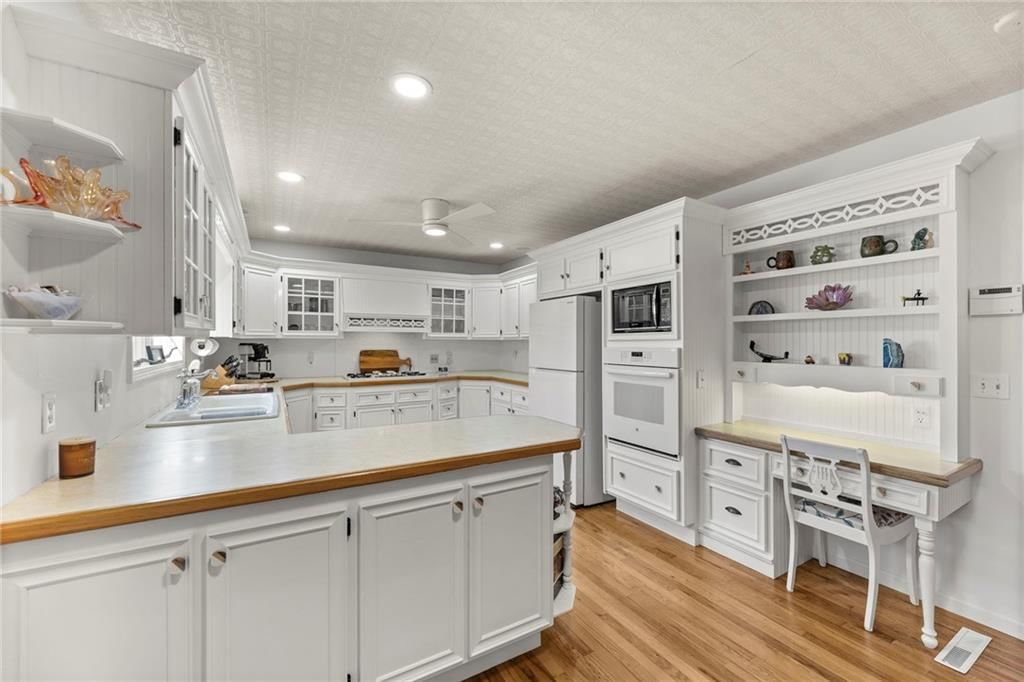 1018 Meadowbrook Road E — photo 15