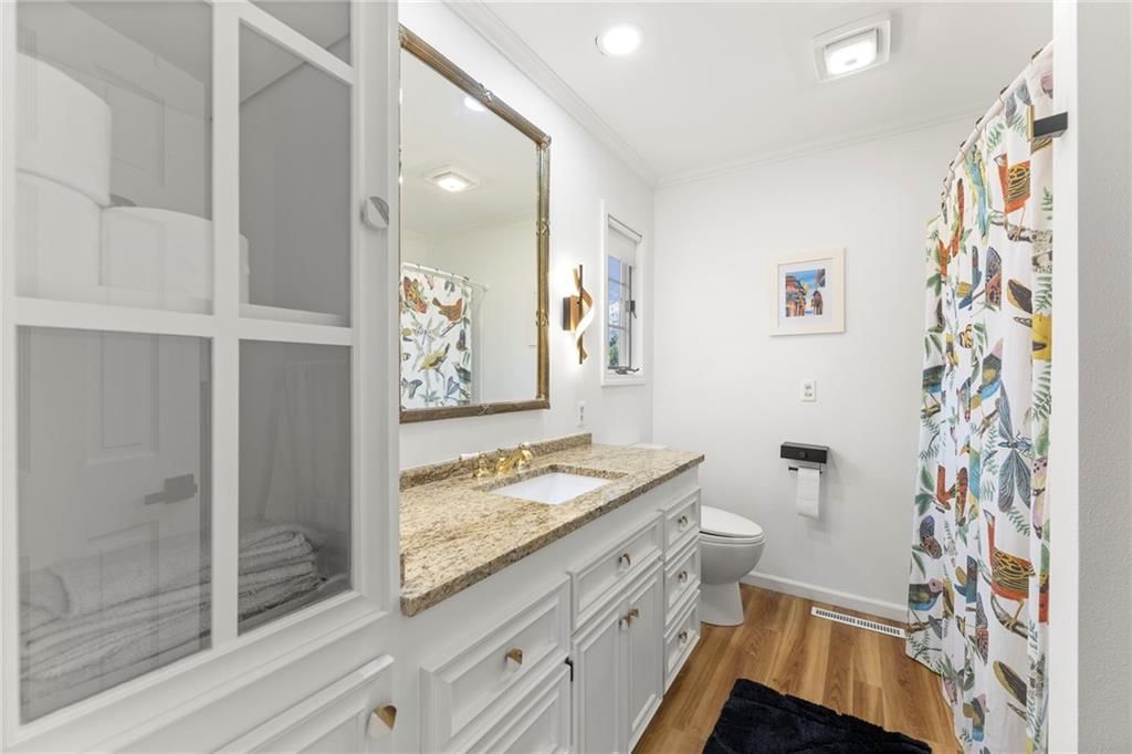 1018 Meadowbrook Road E — photo 23