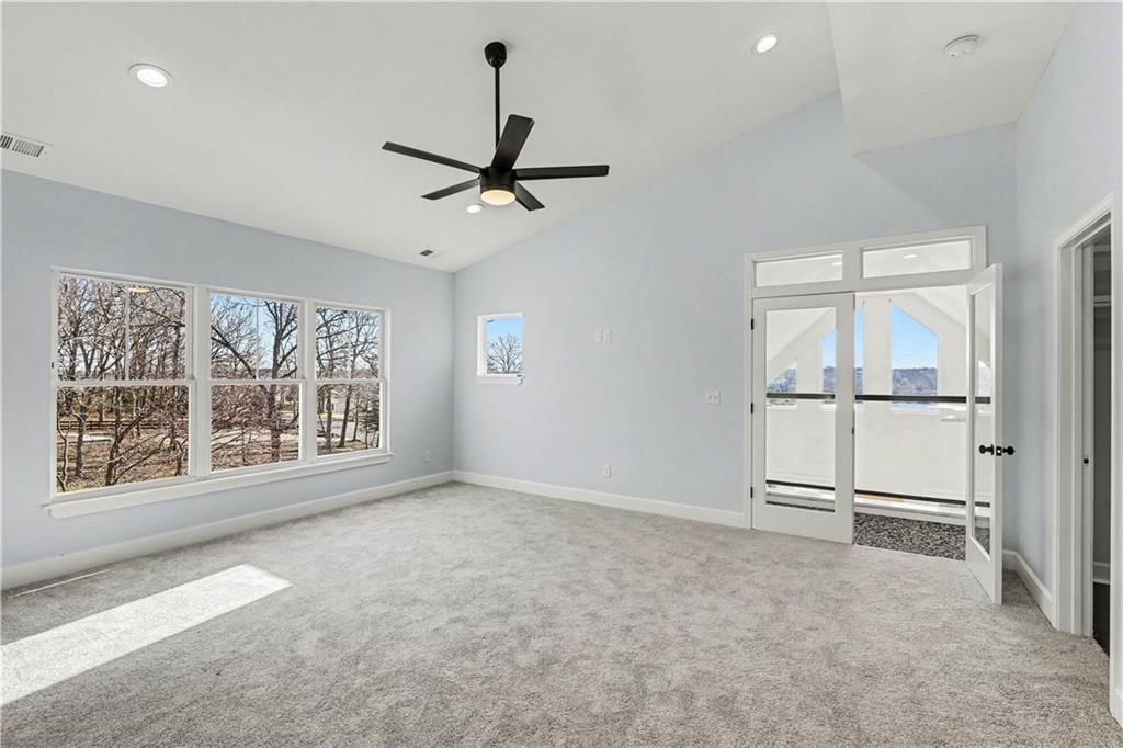 85 Lake Shore Drive — photo 20