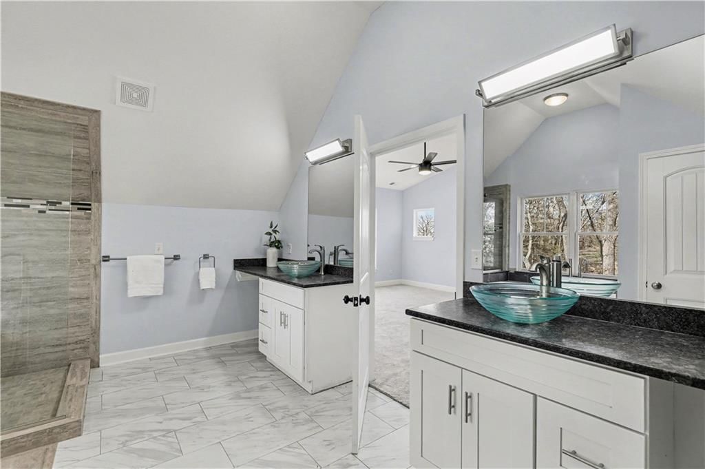 85 Lake Shore Drive — photo 22