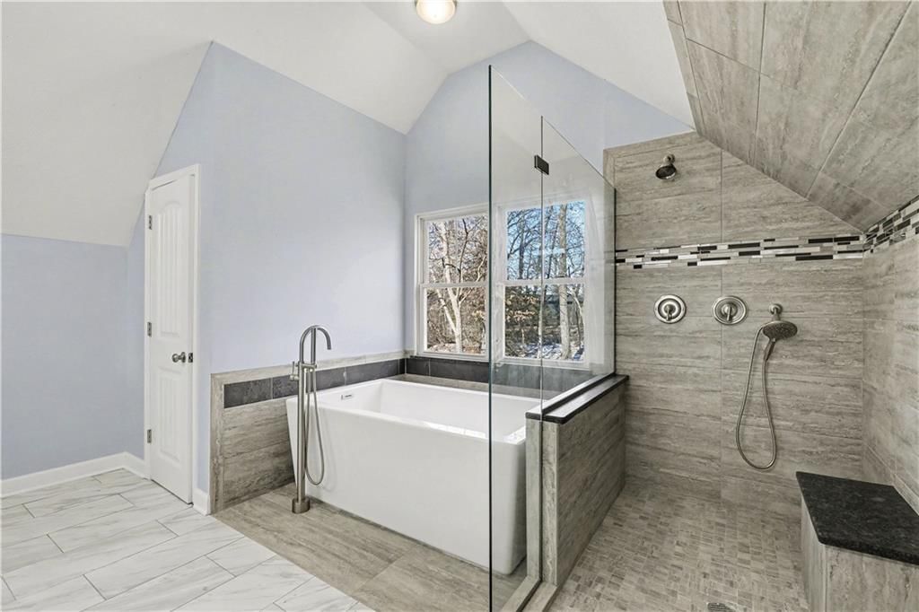 85 Lake Shore Drive — photo 25
