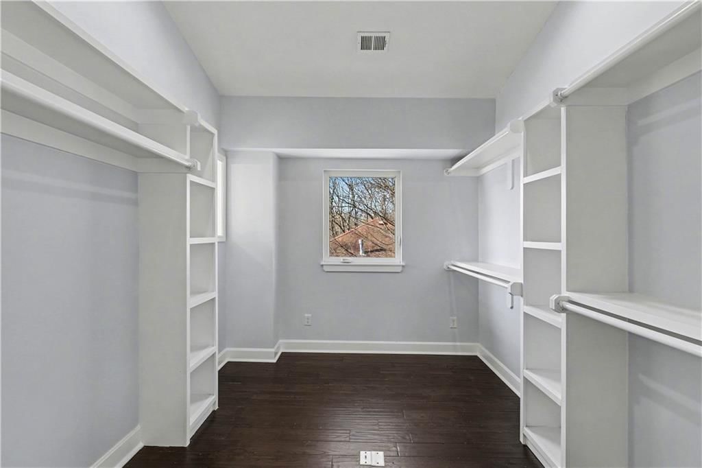 85 Lake Shore Drive — photo 26