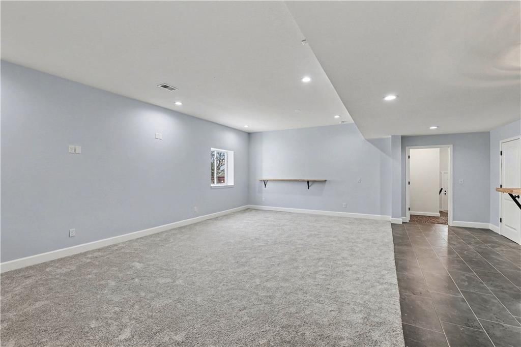 85 Lake Shore Drive — photo 31