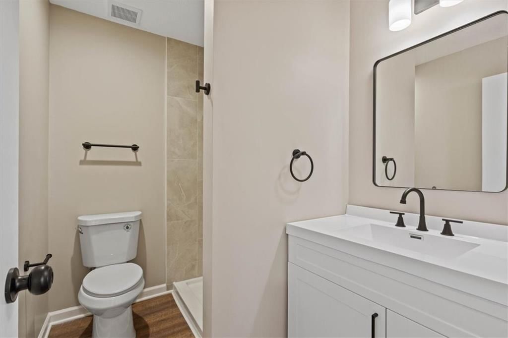 10854 Rosehill Road — photo 17
