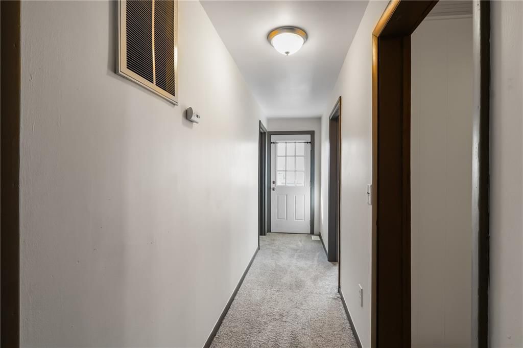 1801 Brown Avenue — photo 17