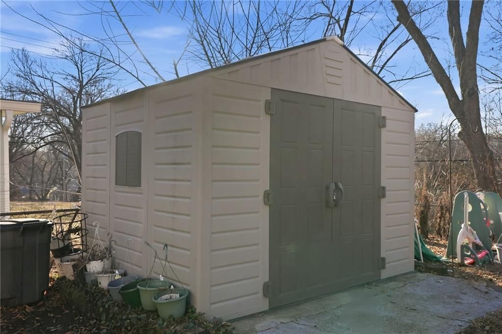 2705 W 76th Street — photo 31