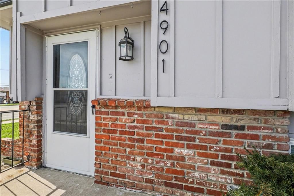 14901 W 150th Terrace — photo 3